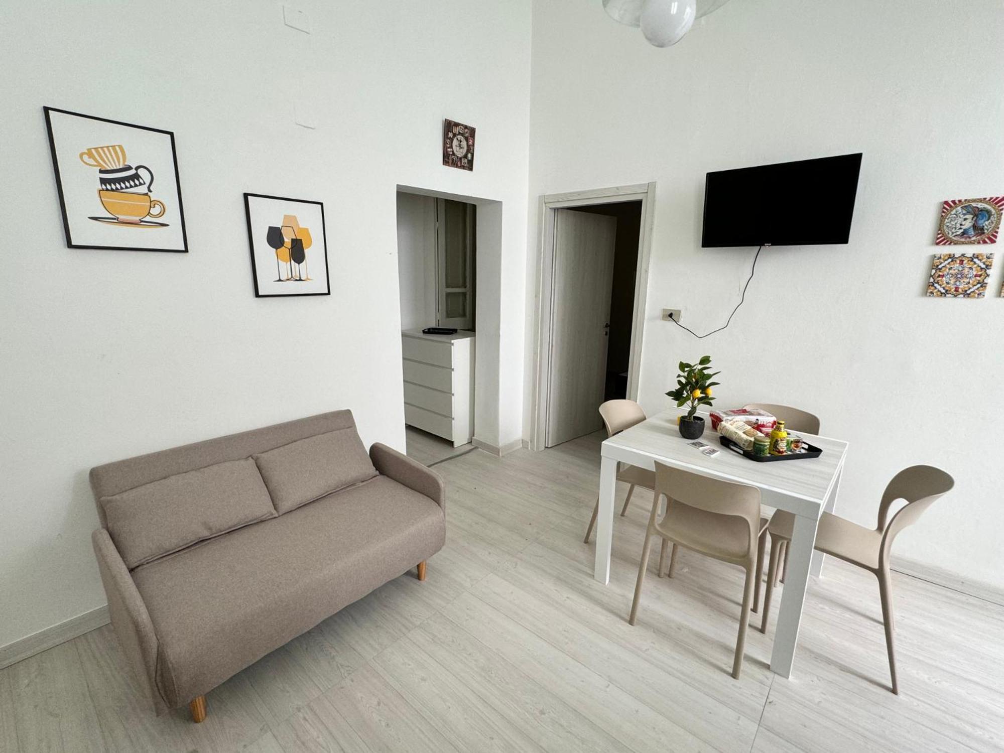 Ballar'Home - Casa Sbriju' Palermo Esterno foto